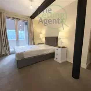 2-Bedroom City Centre Apartment Manchester - Parking Included