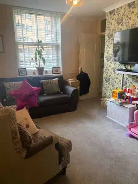 3 Double Bedroom Flat Kings Road Chelsea