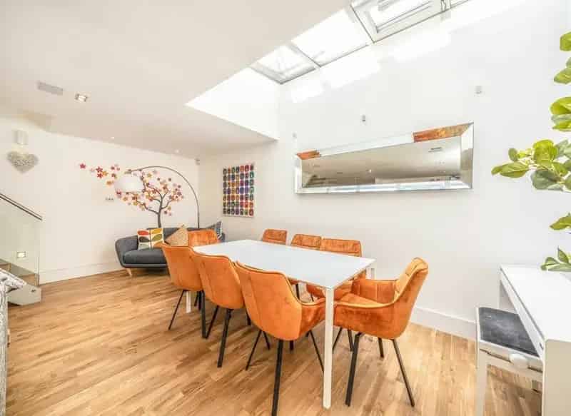 Four Bedroom House Wimbledon Village Near Common and Schools
