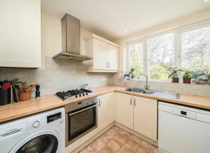 Edwardian Semi-Detached House Northfields  Family Home