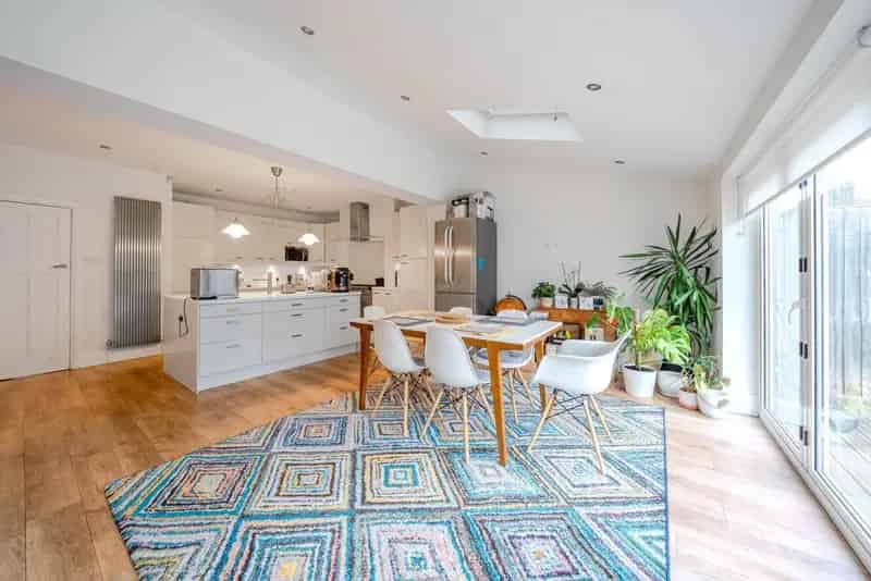 3 Bedroom Family Home Beckenham No Onward Chain