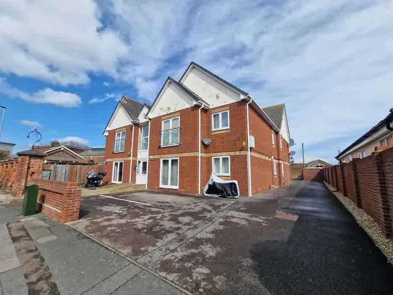 2 Bedroom Flat for Sale Southsea Hampshire