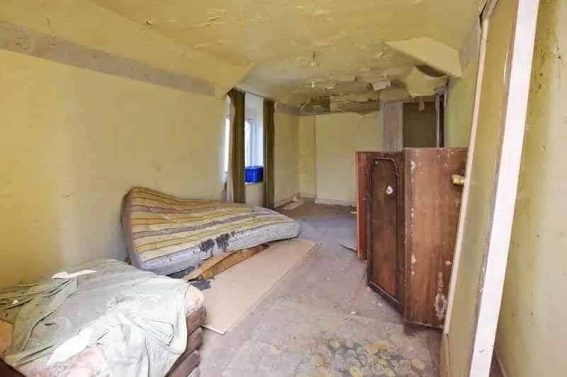 5 Bed Victorian House - Renovation Project - Auction