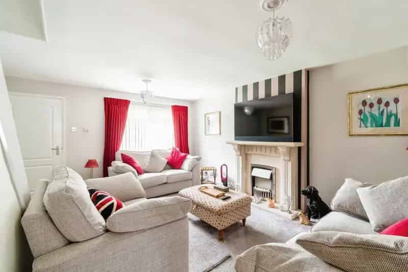 Family Home in Rudloe Corsham Three Bedrooms Garden Garage