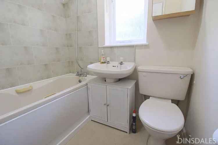 2 Bedroom Terraced House Long Term Rent