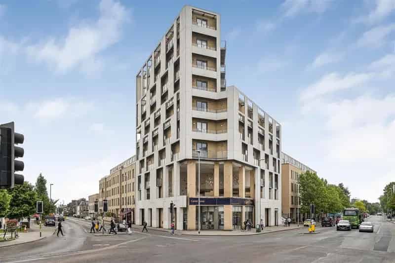 2 Bedroom Flat for Sale in Cambridge