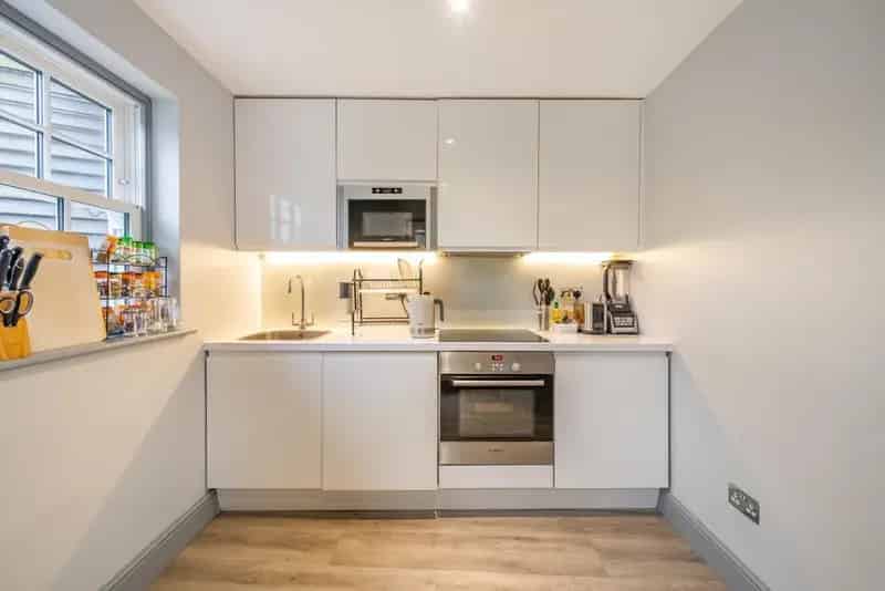 Two Double Bedroom Victorian Conversion Flat For Sale