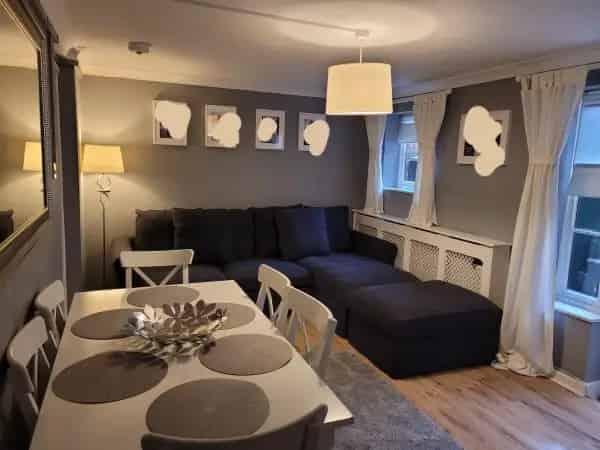 3-4 Bedroom House Near Westfield City Schools Shops and Park