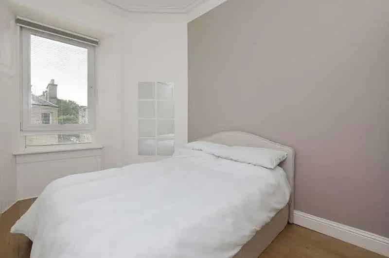 1 Bed Flat for Sale in Edinburgh Gorgie
