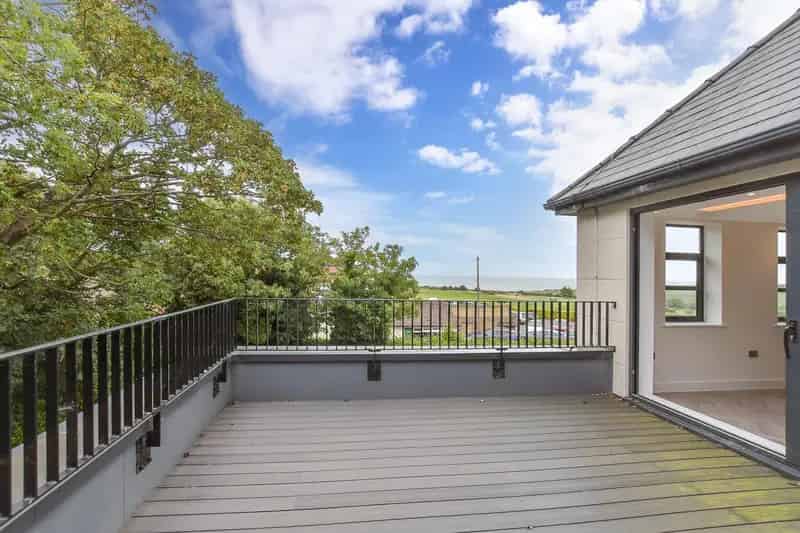 Apartment for sale with 2 bedrooms, The Fairways, Convent Road