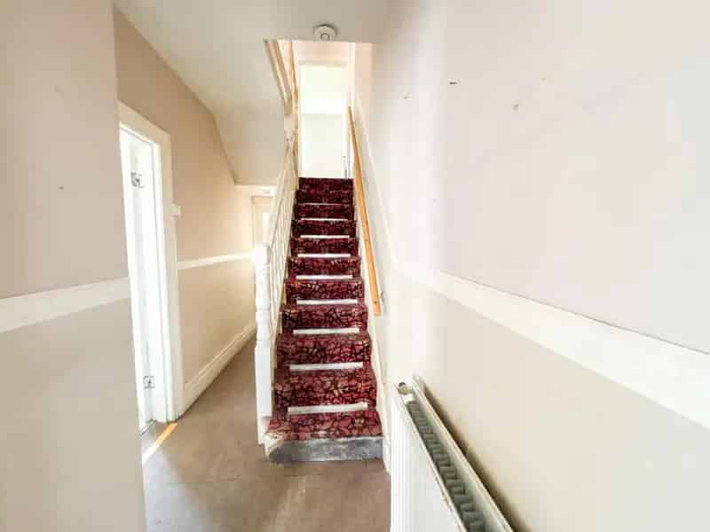 3 Bedroom House For Sale Needs Refurbishment