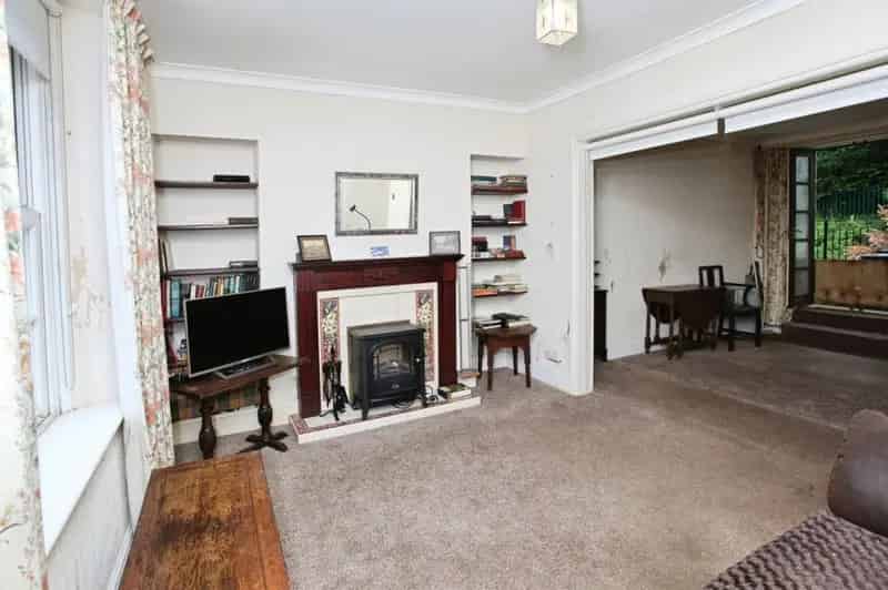 3 bedroom semi-detached house