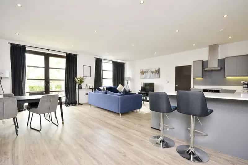 2 Bedroom Penthouse Apartment for Sale Wilmslow Cheshire