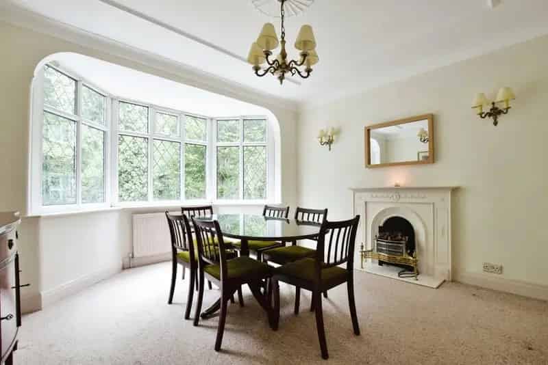 3 Bedroom Detached House Handforth Cheshire SK9