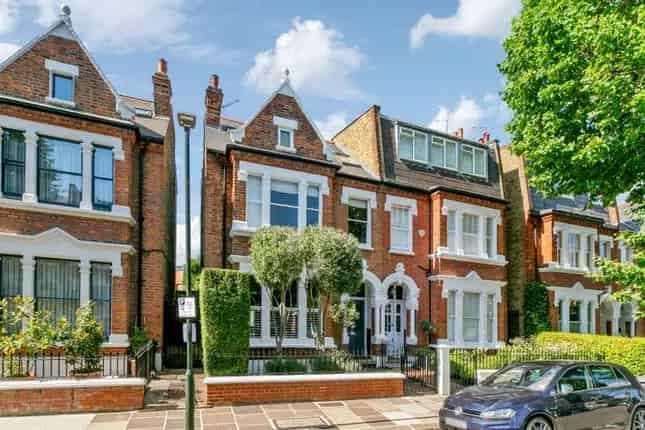 Semi Detached House for Sale Barnes SW13