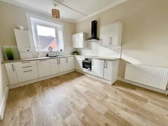 1 Bedroom Flat for Sale in Carmyle
