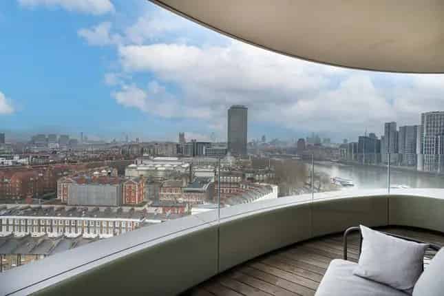 Luxury 2-Bed River Thames Apartment Westminster