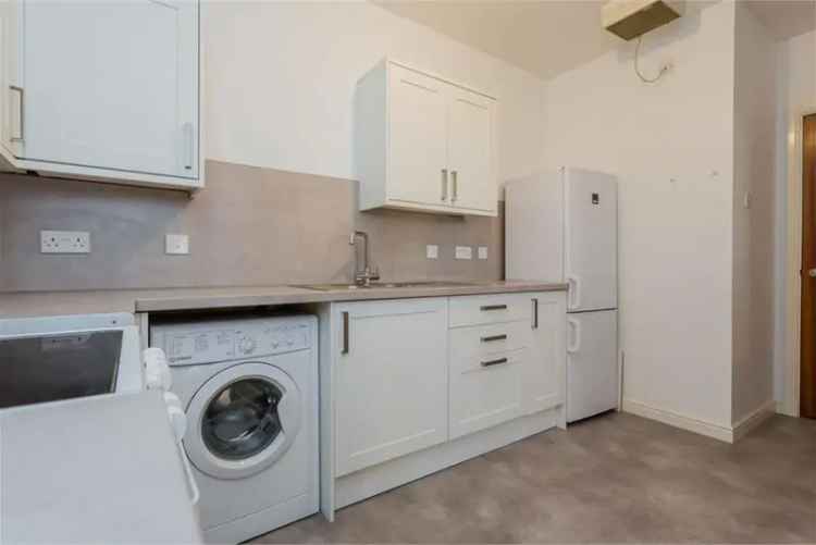 1 Bed Flat - Others with 1 Reception Room