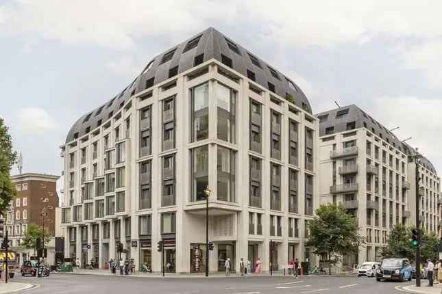 Luxury 4-Double Bedroom Flat for Sale in Strand London