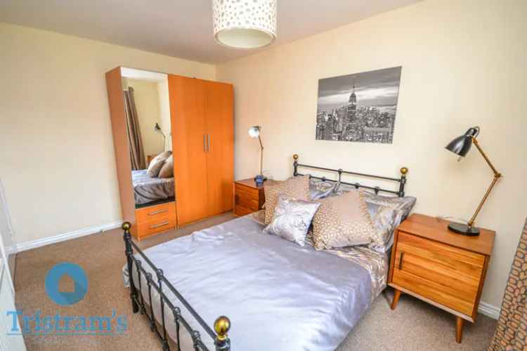 2 Bedroom Apartment House to Rent