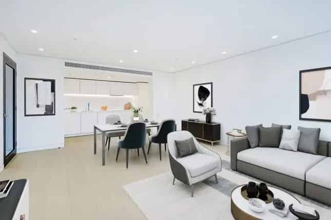 Luxury 2-Bed Apartment in Centre Point West End London