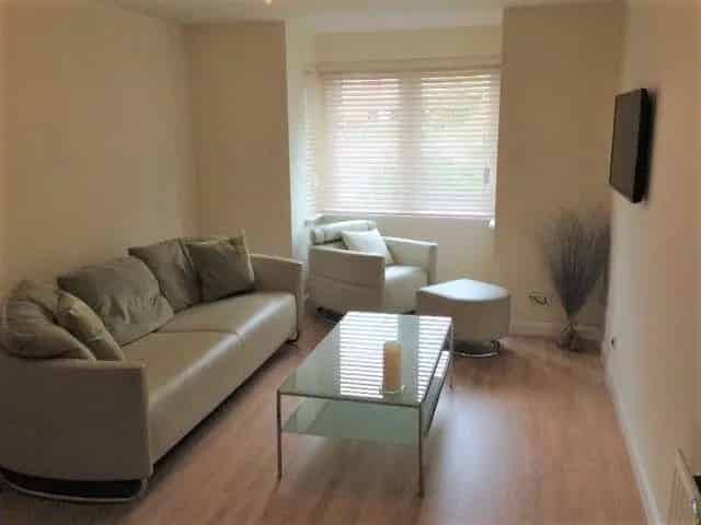 2 Bedroom Apartment to Rent Near Beach
