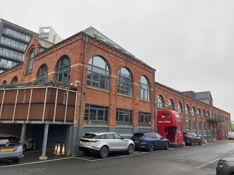 Fully Fitted Studio Office Space in Leeds South Bank