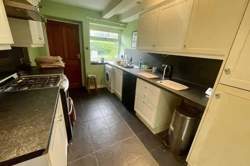 Two Bedroom Cottage Huddersfield Zero Deposit Available