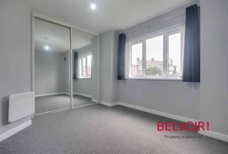 1 Bedroom Flat to Rent Near Town Centre
