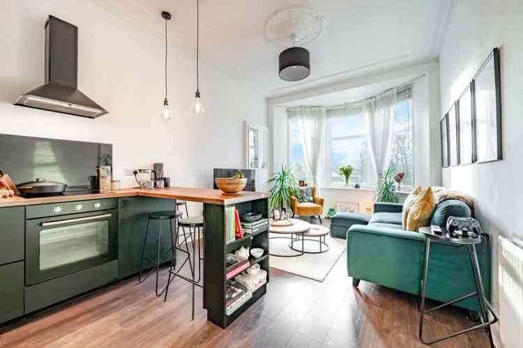 2 Bedroom Tenement Flat Craigton Near Bellahouston Park