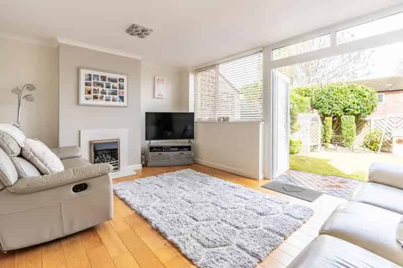 3 Bedroom Link Detached House for Sale Brentry