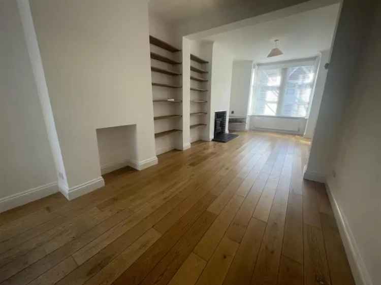 3 Bedroom Terraced House Family Home Central Location
