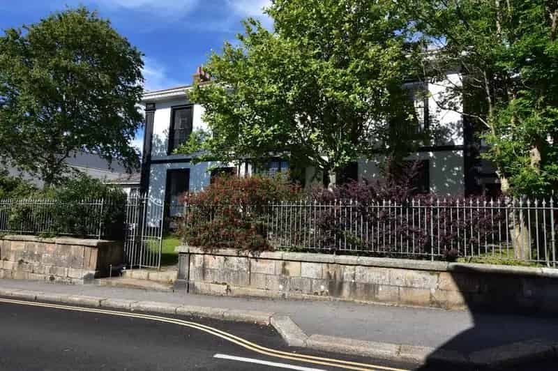 Property for Sale: Understanding Tenure