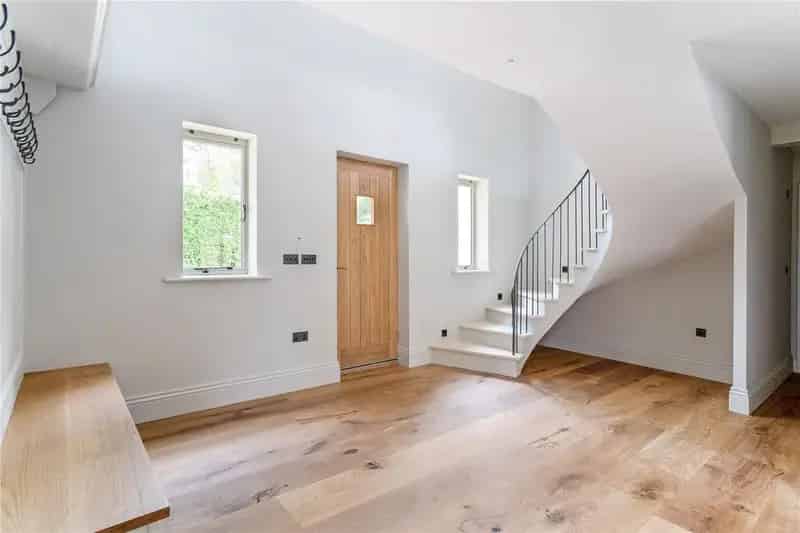 4 Bedroom Detached Cotswold House For Sale