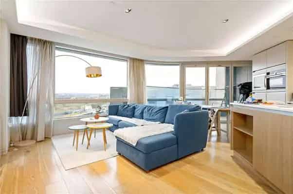 City Road Modern 1-Bed Apartment with Amazing Amenities