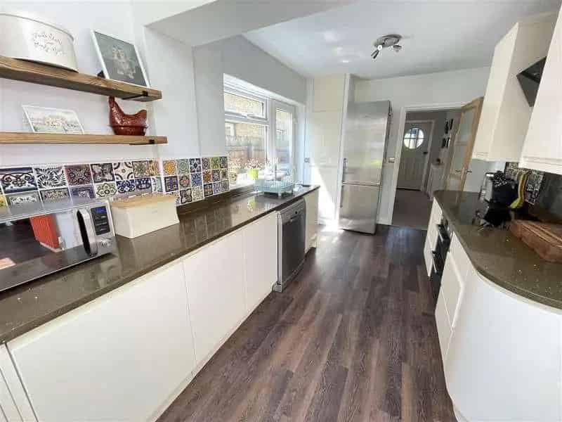 3 Bed House for Sale Family Home Extended Kitchen Garden