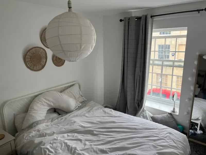 2 Bedroom Flat Clifton Village Bristol UNFURNISHED
