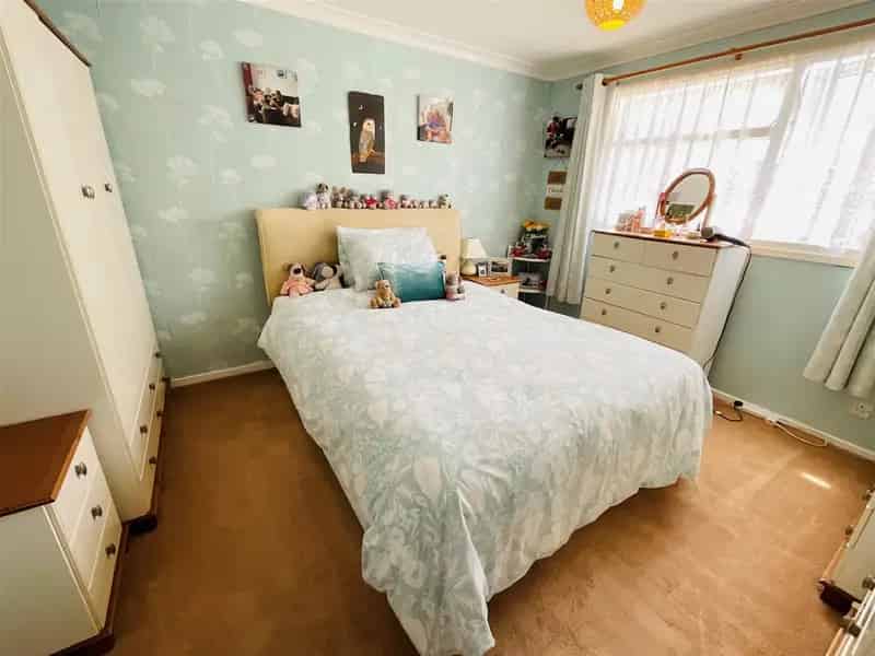 3 Bedroom Terraced House for Sale Near Ifield Station
