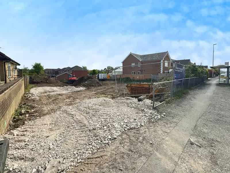 3 Bedroom Semi Detached House Blackpool FY4