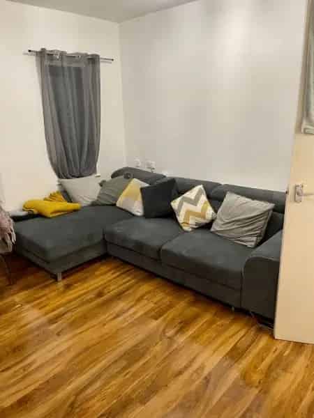 Spacious First Floor One Bedroom Flat Near Vauxhall