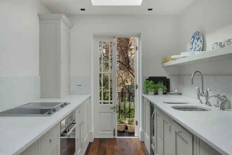 2 Bedroom Georgian Townhouse Chelsea Knightsbridge