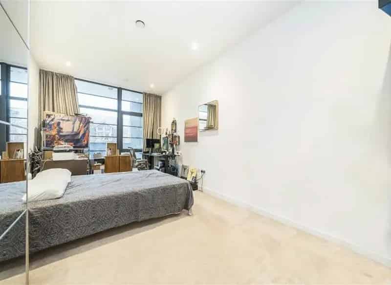 Spacious 2-Double Bed 2-Bathroom Canary Wharf Apartment