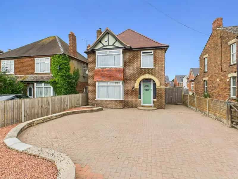 3 Bedroom Detached Family Home for Sale
