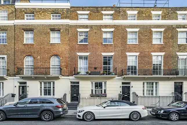 Luxury Belgravia Apartment 3 Ensuite Bedrooms Courtyard Garden Near Victoria Station