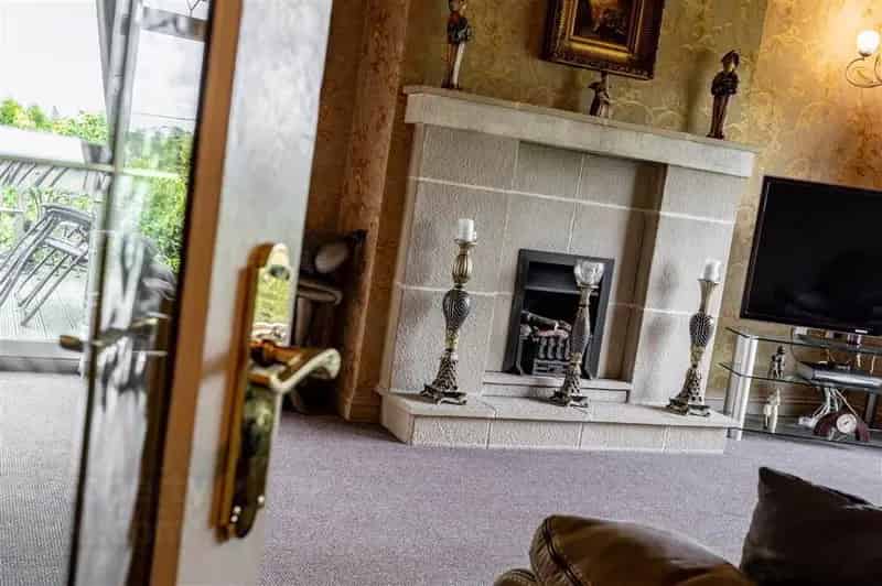 4 Bed Detached House with 2 En-Suites Ballymena