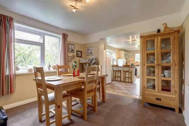 3 Bed Detached House for Sale in Spetisbury