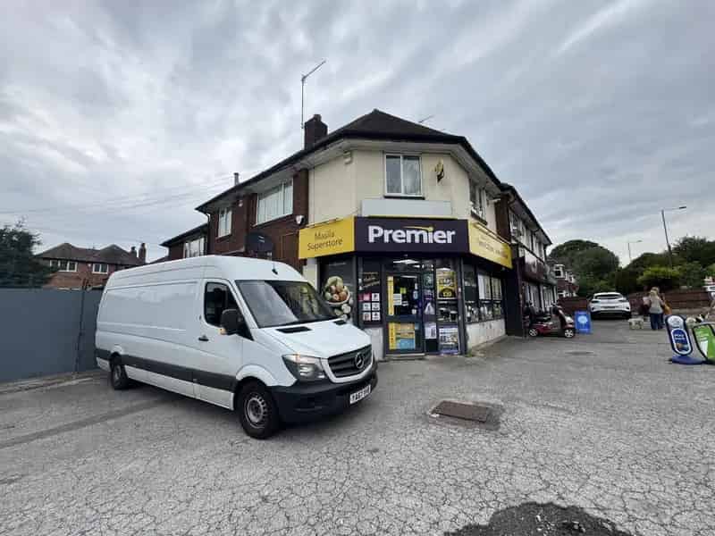 Spacious Studio to Rent in Northfield Birmingham