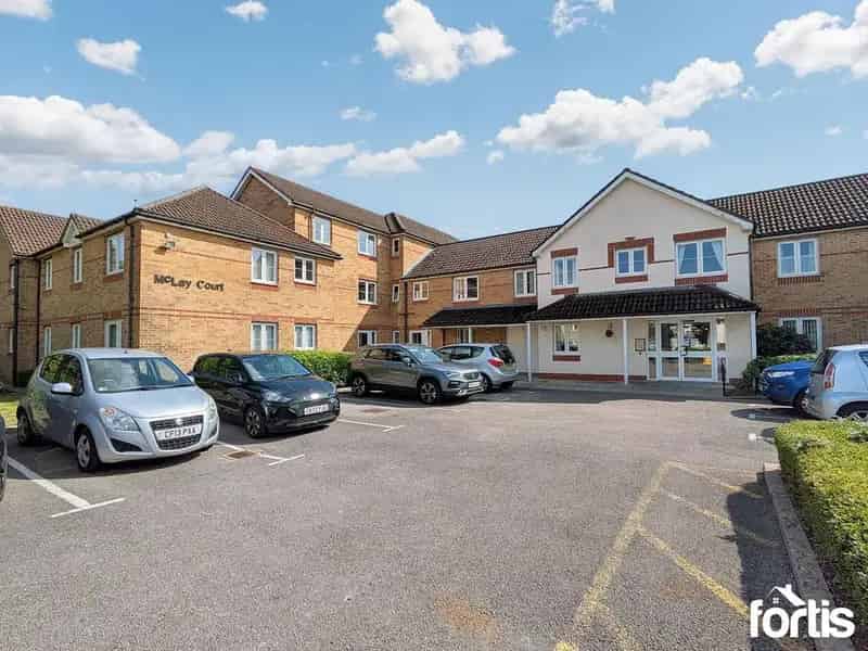 1 Bedroom Apartment for Sale