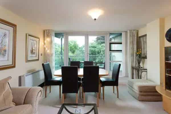 Westgate Apartment York 900 sq ft 2 Beds Modern City Living
