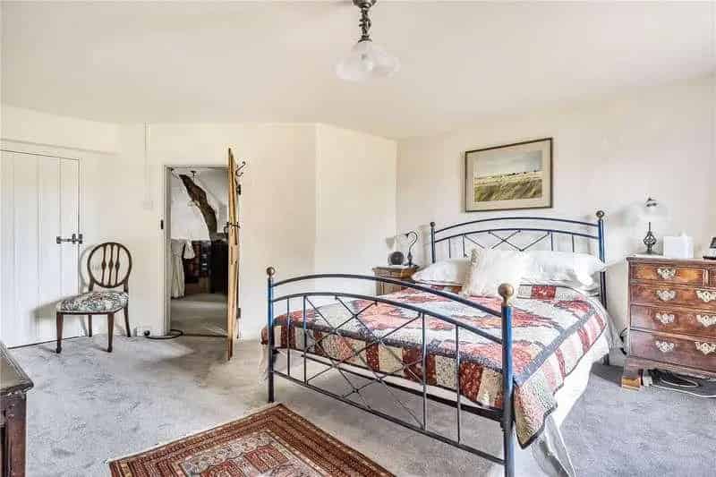 4 Bed Grade II Listed Medieval House For Sale